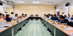 เทศบาลตำบลเด่นชัย ประชุมเตรียมความพร้อมการจัดงานประเพณีสงกรานต์เด่นชัยร่วมใจสรงน้ำพระเจ้าแสนแซ่ ประจำปี ๒๕๖๘